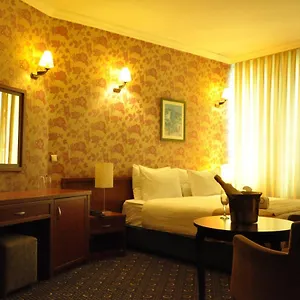 Kndf Marine Hotel Otel